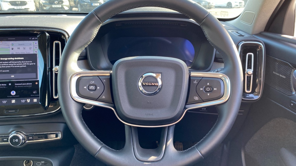 Volvo XC40 2.0 B3P Ultra Dark 5dr Auto Petrol Estate - Image 10