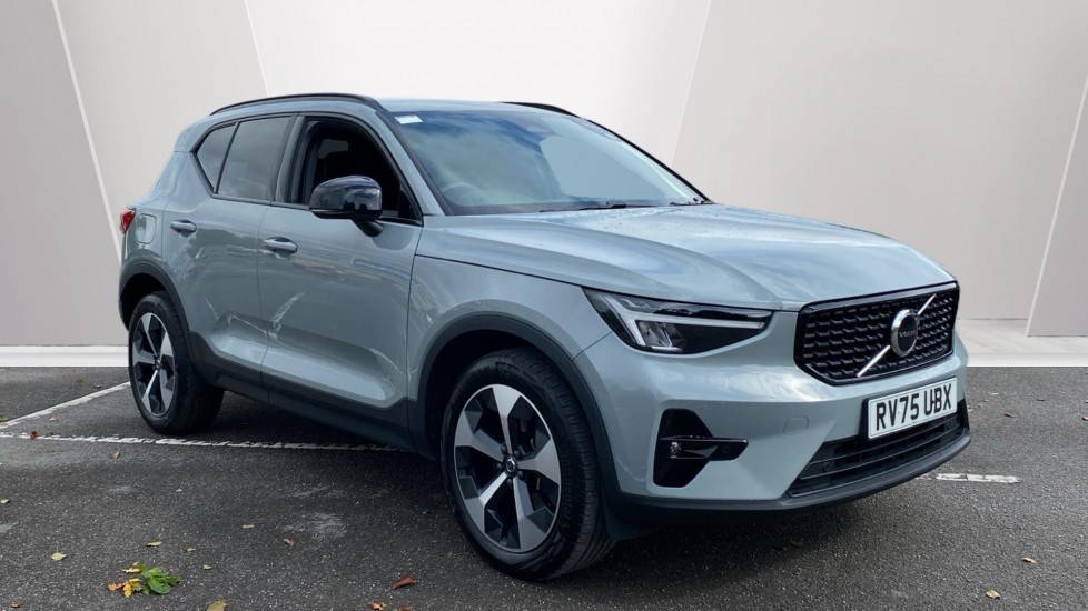 Volvo XC40 2.0 B4P Plus Dark 5dr Auto Petrol Estate - Image 1