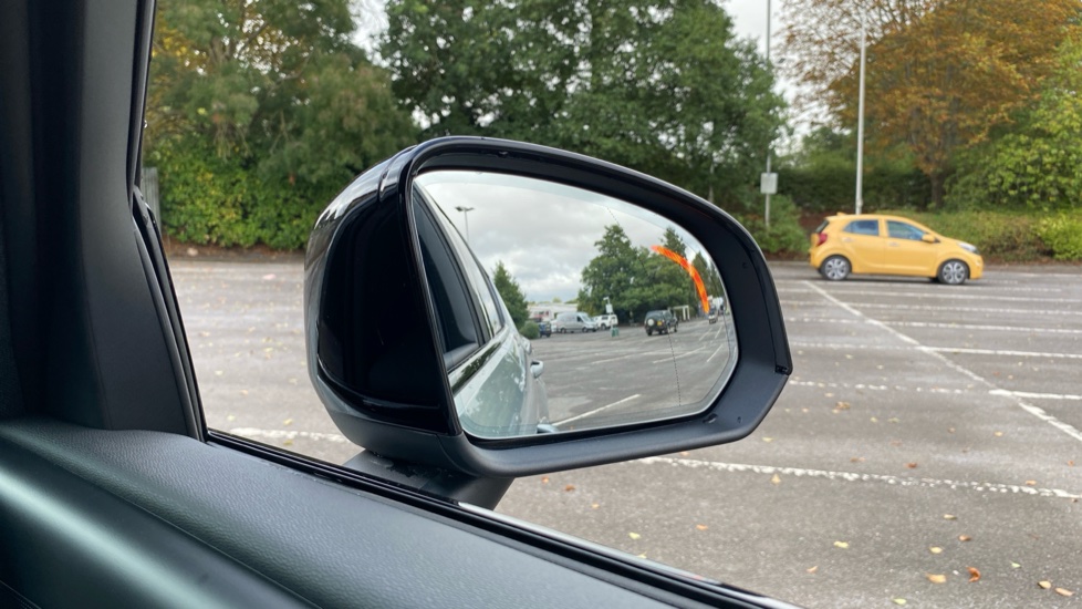 Volvo XC40 2.0 B4P Plus Dark 5dr Auto Petrol Estate - Image 31