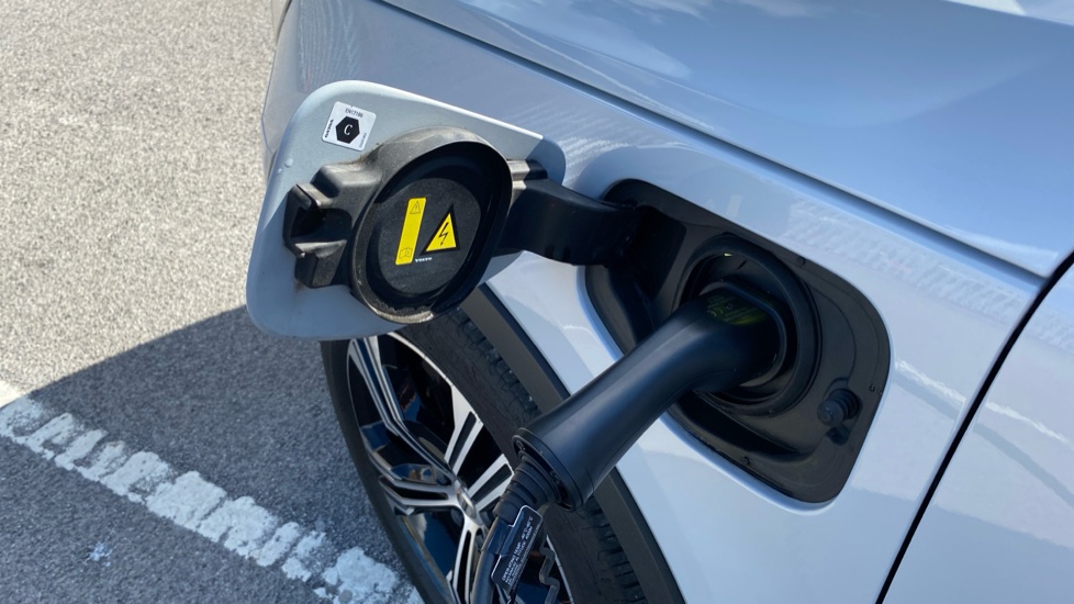 Volvo XC40 1.5 T5 Recharge PHEV Inscription 5dr Auto Estate - Image 17
