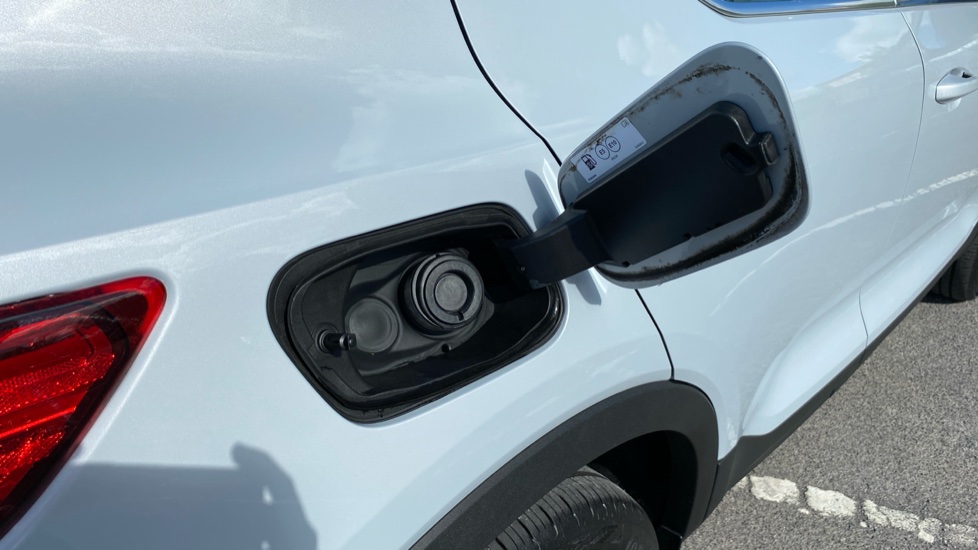 Volvo XC40 1.5 T5 Recharge PHEV Inscription 5dr Auto Estate - Image 38