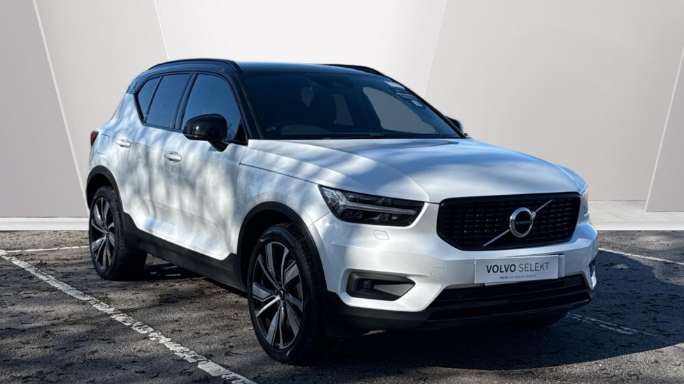 Volvo XC40 1.5 T5 Recharge PHEV R DESIGN Pro 5dr Auto Estate - Image 1
