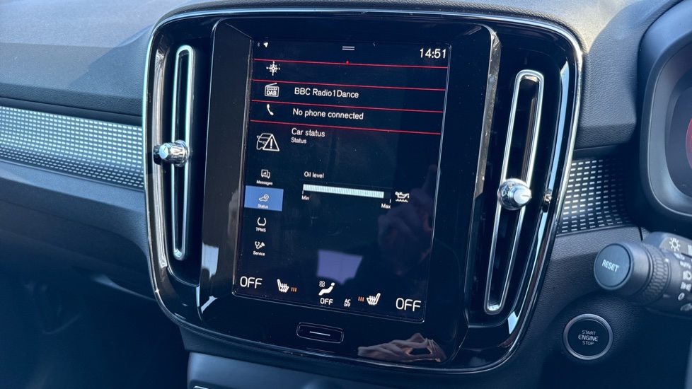 Volvo XC40 1.5 T5 Recharge PHEV R DESIGN Pro 5dr Auto Estate - Image 34