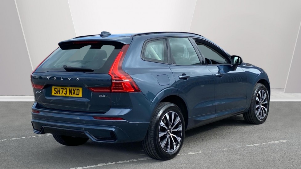 Volvo XC60 2.0 B4D Plus Dark 5dr AWD Geartronic Diesel Estate - Image 2