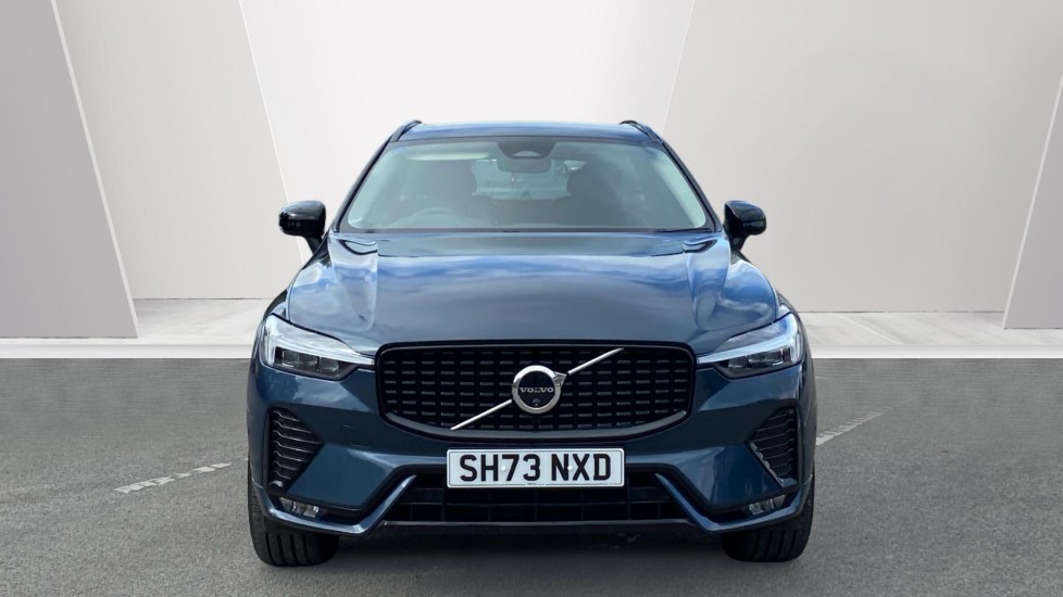 Volvo XC60 2.0 B4D Plus Dark 5dr AWD Geartronic Diesel Estate - Image 8