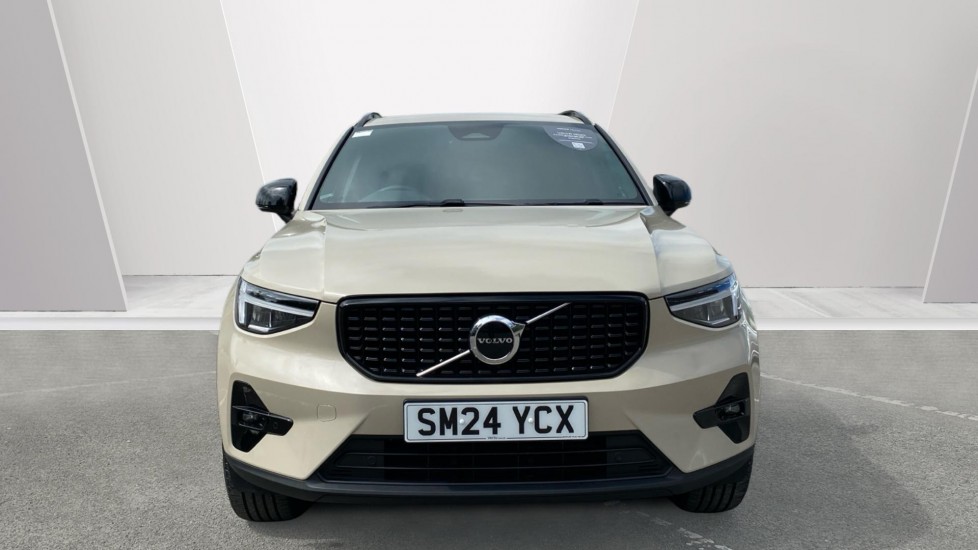 Volvo XC40 2.0 B3P Plus Dark 5dr Auto Petrol Estate - Image 8