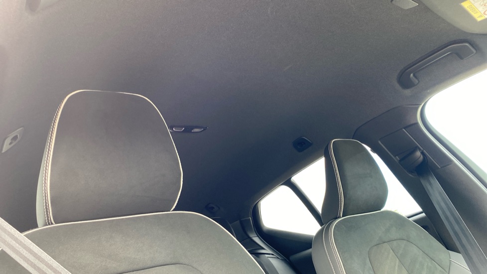 Volvo XC40 2.0 B3P Plus Dark 5dr Auto Petrol Estate - Image 31