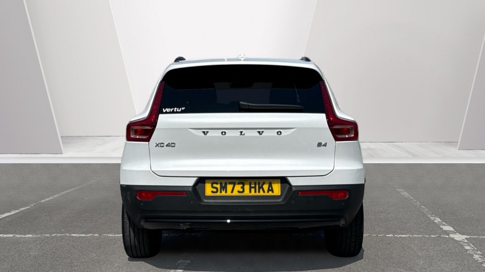Volvo XC40 2.0 B4P Ultimate Dark 5dr Auto Petrol Estate - Image 7