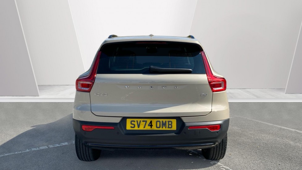 Volvo XC40 2.0 B4P Plus Dark 5dr Auto Petrol Estate - Image 7