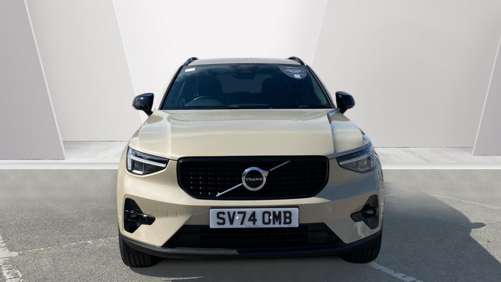Volvo XC40 2.0 B4P Plus Dark 5dr Auto Petrol Estate - Image 8