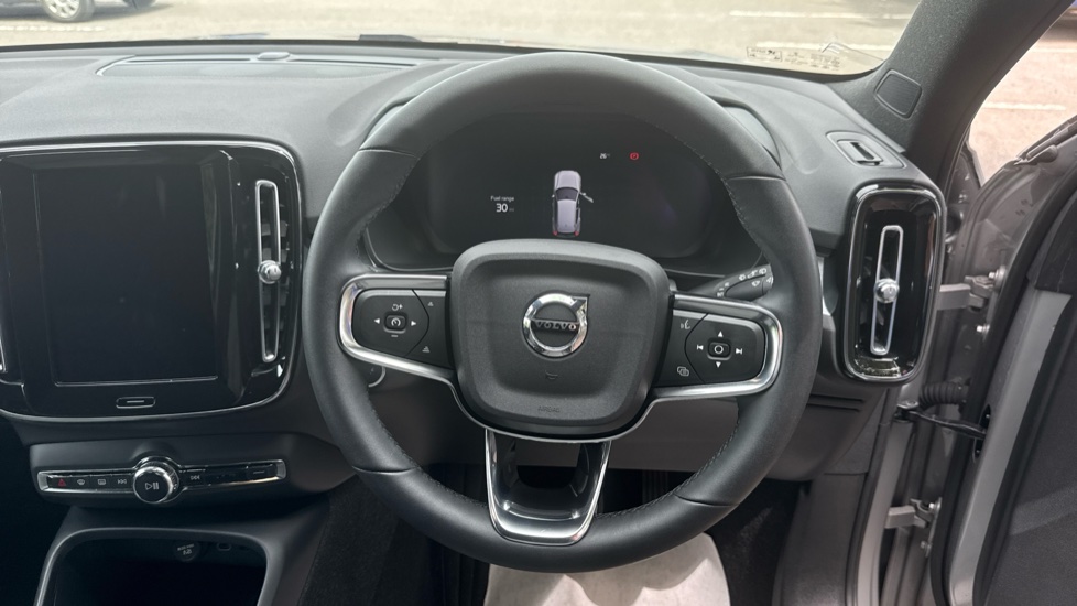 Volvo XC40 2.0 B3P Plus Dark 5dr Auto Petrol Estate - Image 10