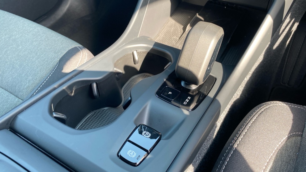 Volvo XC40 2.0 B3P Core 5dr Auto Petrol Estate - Image 26