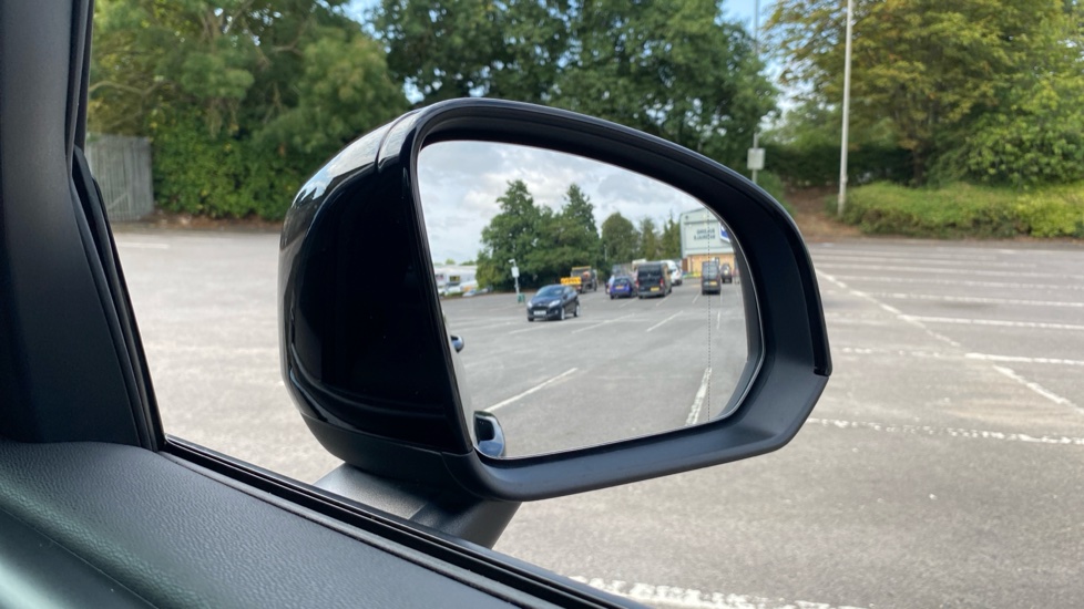 Volvo XC40 1.5 T3 [163] Momentum 5dr Petrol Estate - Image 36