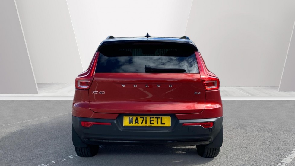 Volvo XC40 2.0 B4P R DESIGN 5dr Auto Petrol Estate - Image 7