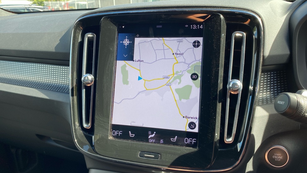 Volvo XC40 2.0 B4P R DESIGN 5dr Auto Petrol Estate - Image 19