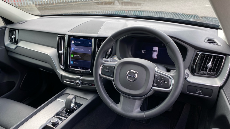 Volvo XC60 2.0 B5P Core 5dr AWD Geartronic Petrol Estate - Image 4