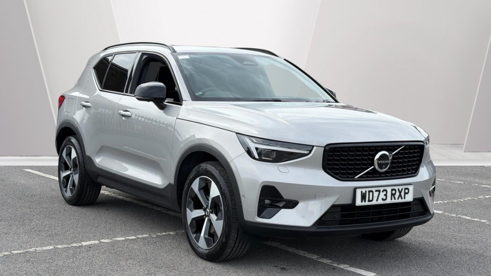 Volvo XC40 2.0 B4P Ultimate Dark 5dr Auto Petrol Estate - Image 1