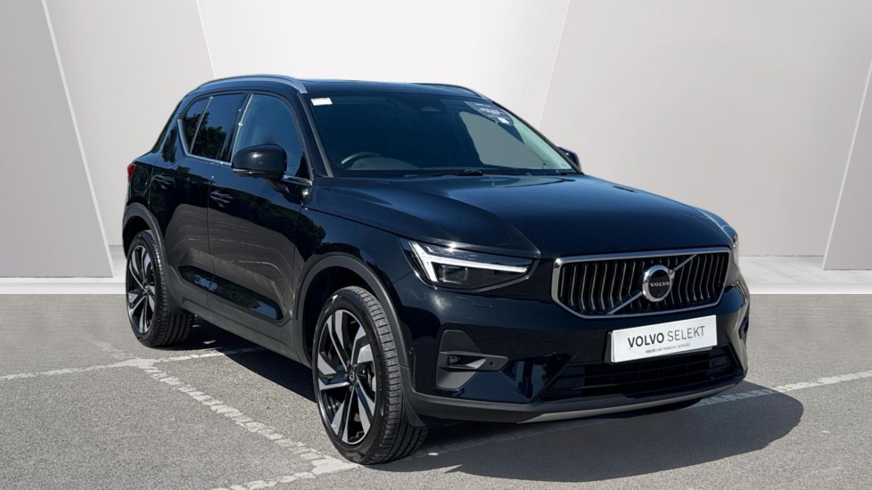 Volvo XC40 2.0 B4P Ultra Dark 5dr Auto Petrol Estate - Image 1