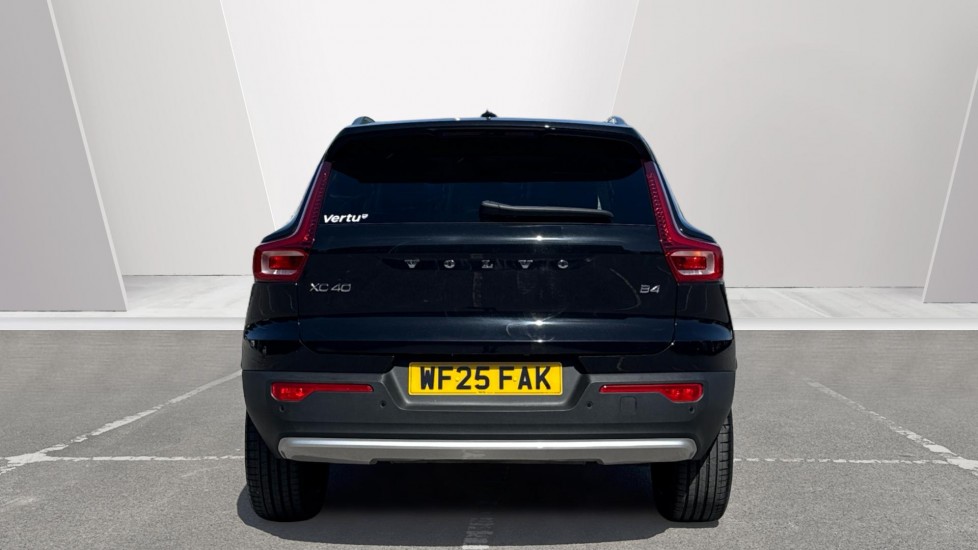 Volvo XC40 2.0 B4P Ultra Dark 5dr Auto Petrol Estate - Image 7