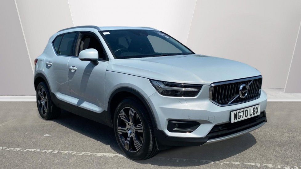 Volvo XC40 2.0 D4 [190] Inscription 5dr AWD Geartronic Diesel Estate - Image 1
