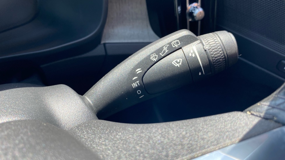 Volvo XC40 2.0 D4 [190] Inscription 5dr AWD Geartronic Diesel Estate - Image 26