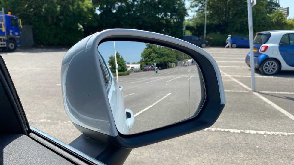 Volvo XC40 2.0 D4 [190] Inscription 5dr AWD Geartronic Diesel Estate - Image 35