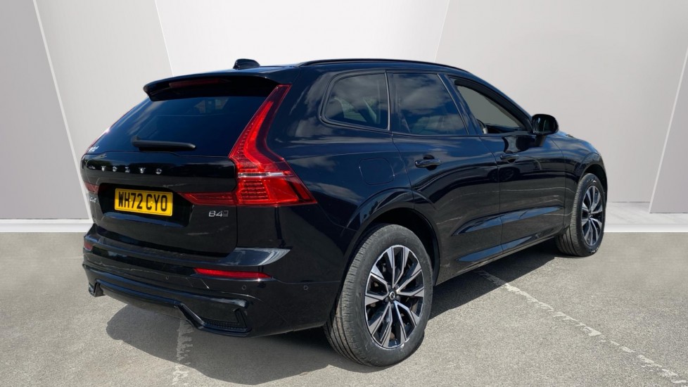Volvo XC60 2.0 B4D Plus Dark 5dr AWD Geartronic Diesel Estate - Image 2
