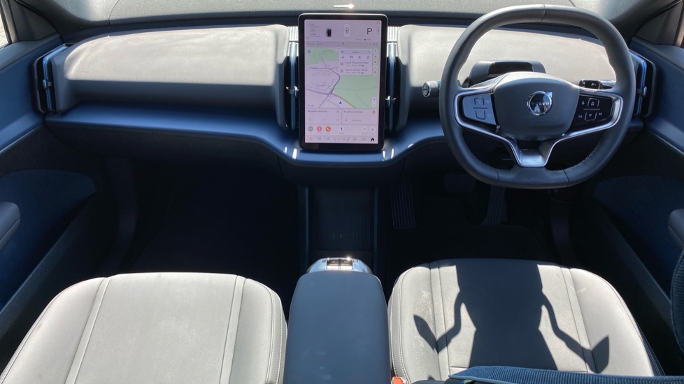 Volvo EX30 200kW SM Extended Range Plus 69kWh 5dr Auto Electric Estate - Image 5