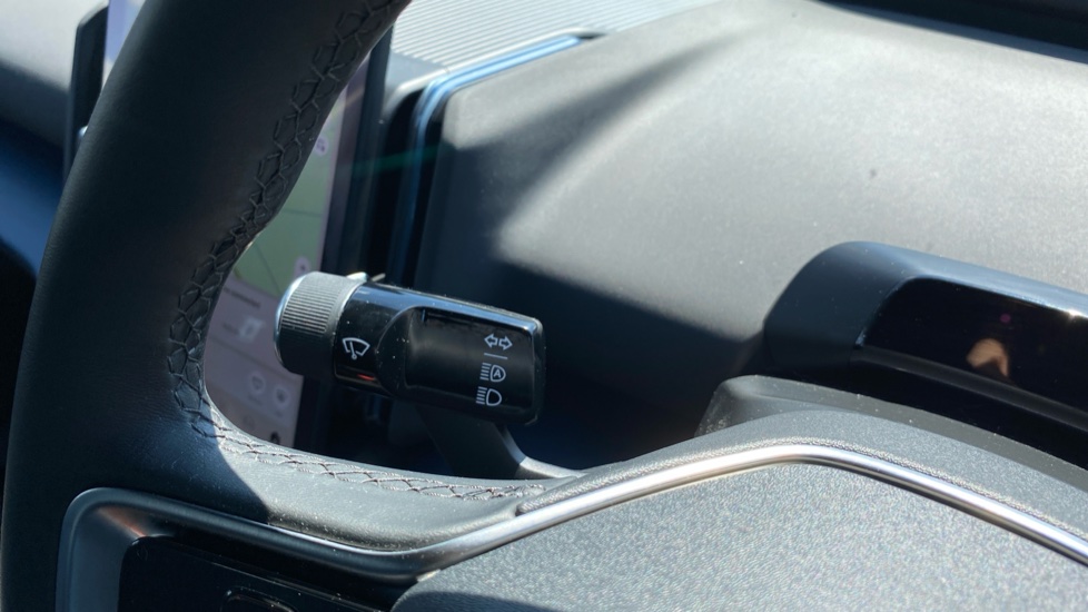 Volvo EX30 200kW SM Extended Range Plus 69kWh 5dr Auto Electric Estate - Image 19