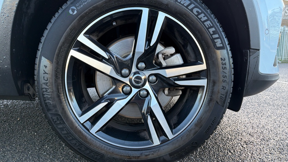 Volvo XC40 2.0 B3P Plus Dark 5dr Auto Petrol Estate - Image 9