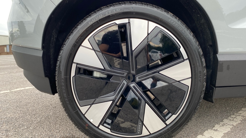Volvo EX30 200kW P5 Long Range Plus 69kWh 5dr Auto [NI] Electric Estate - Image 9