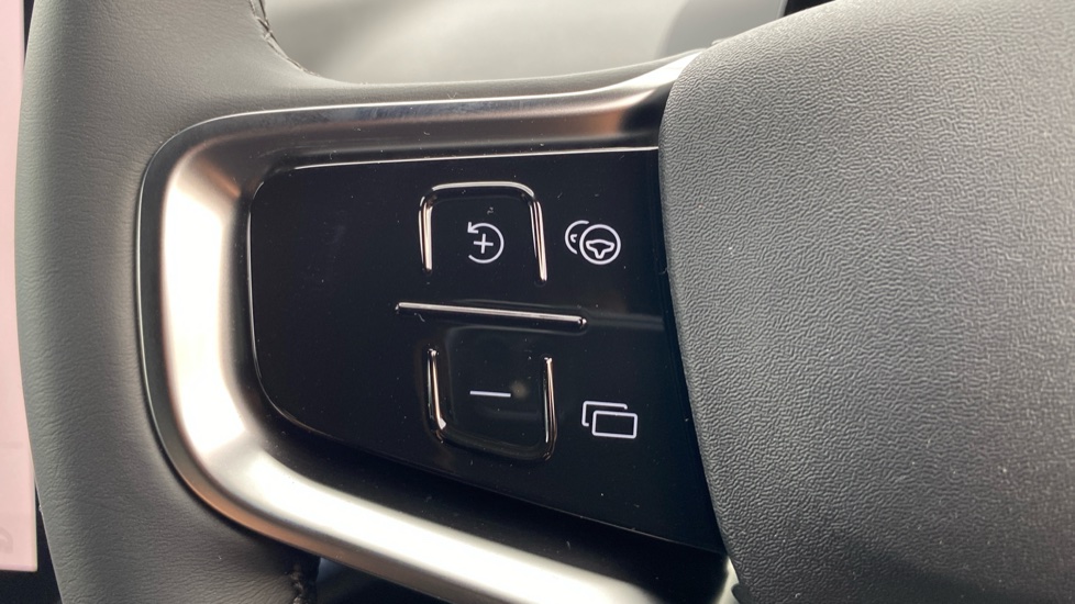 Volvo EX30 200kW P5 Long Range Plus 69kWh 5dr Auto [NI] Electric Estate - Image 21