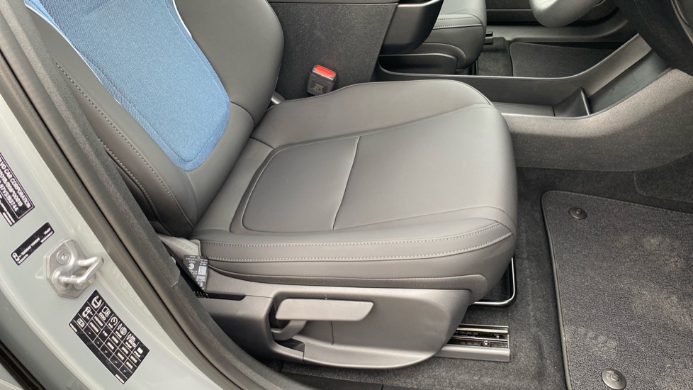 Volvo EX30 200kW P5 Long Range Plus 69kWh 5dr Auto [NI] Electric Estate - Image 30