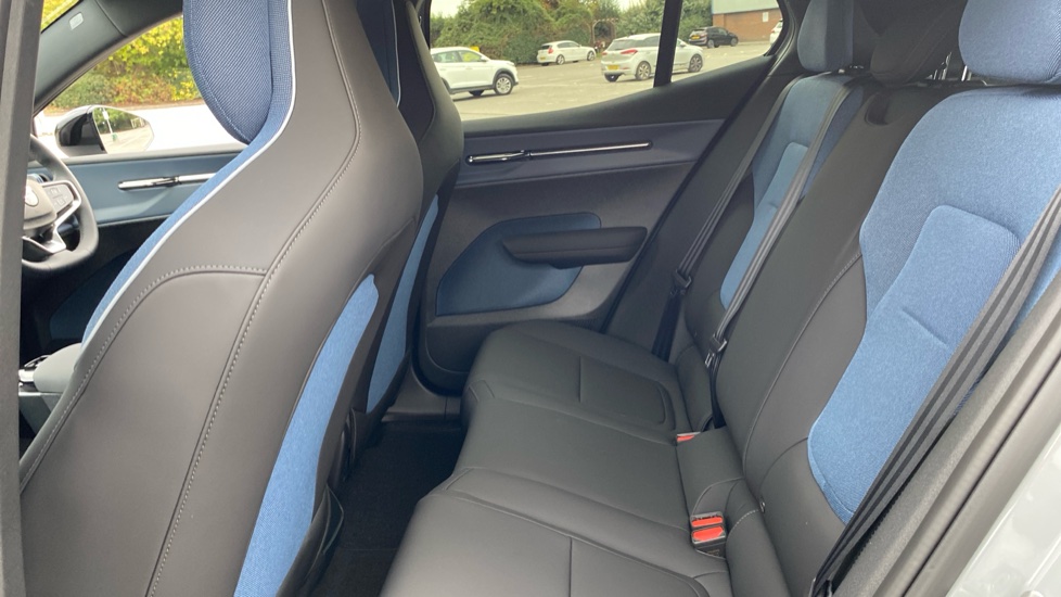 Volvo EX30 200kW P5 Long Range Plus 69kWh 5dr Auto [NI] Electric Estate - Image 33