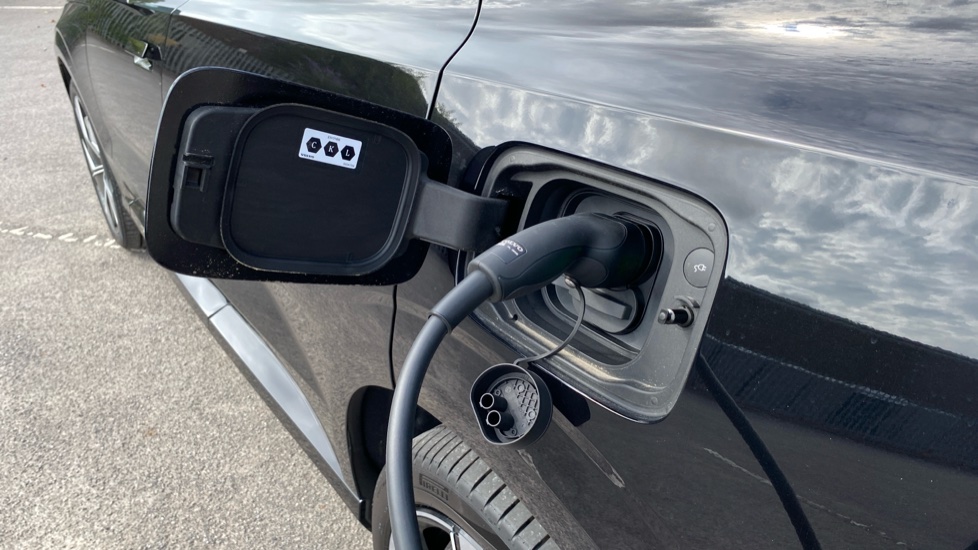 Volvo EX90 300kW Twin Motor Ultra 111kWh 5dr Auto Electric Estate - Image 16
