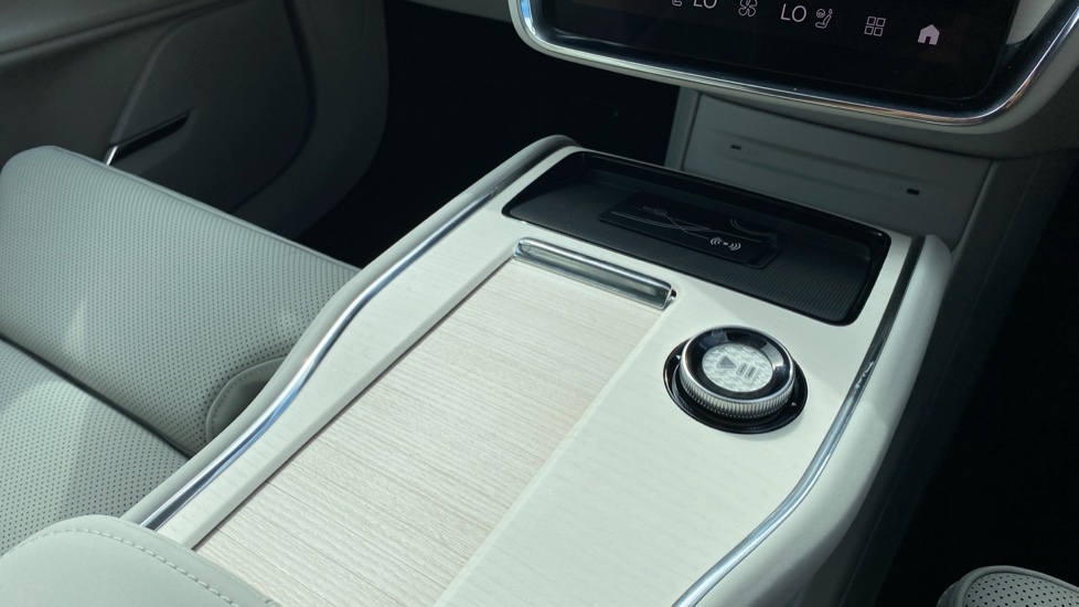 Volvo EX90 300kW Twin Motor Ultra 111kWh 5dr Auto Electric Estate - Image 27