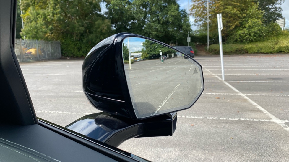 Volvo EX90 300kW Twin Motor Ultra 111kWh 5dr Auto Electric Estate - Image 33