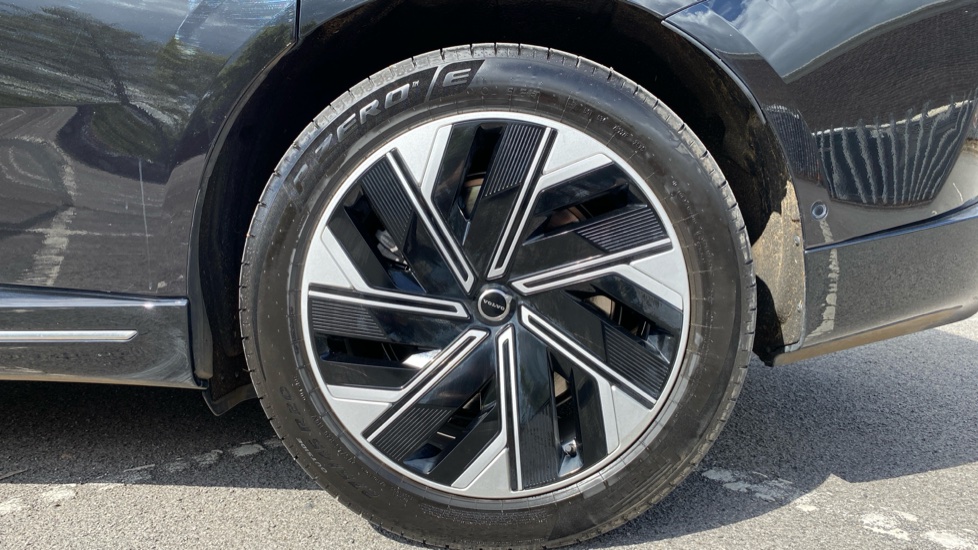 Volvo ES90 245kW SM Extended Range Plus 92kWh 5dr Auto Electric Hatchback - Image 9