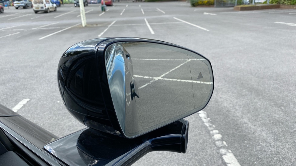 Volvo ES90 245kW SM Extended Range Plus 92kWh 5dr Auto Electric Hatchback - Image 31