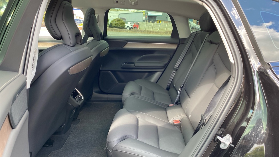 Volvo ES90 245kW SM Extended Range Plus 92kWh 5dr Auto Electric Hatchback - Image 32