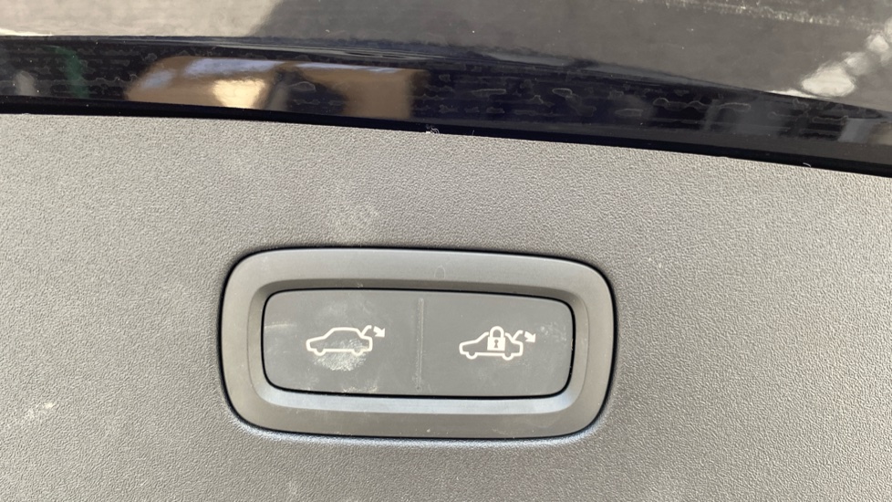 Volvo ES90 245kW SM Extended Range Plus 92kWh 5dr Auto Electric Hatchback - Image 34