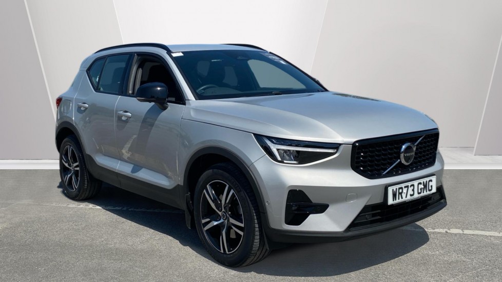 Volvo XC40 2.0 B3P Plus Dark 5dr Auto Petrol Estate - Image 1