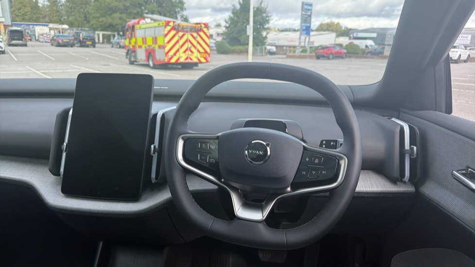 Volvo EX30 315kW P8 Ultra 69kWh 5dr AWD Auto Electric Estate - Image 10