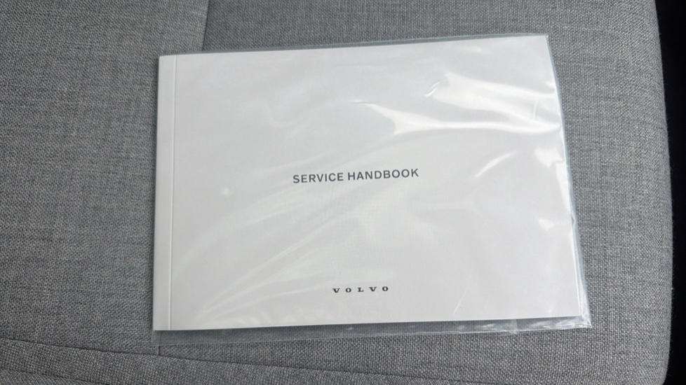 Volvo EX30 315kW P8 Ultra 69kWh 5dr AWD Auto Electric Estate - Image 14