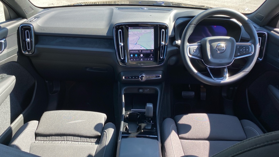 Volvo C40 170kW Recharge Core 69kWh 5dr Auto Electric Estate - Image 5