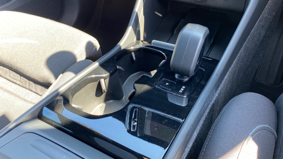 Volvo C40 170kW Recharge Core 69kWh 5dr Auto Electric Estate - Image 26
