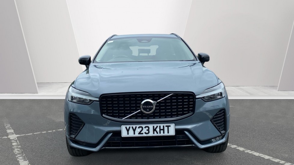 Volvo XC60 2.0 B4D Plus Dark 5dr AWD Geartronic Diesel Estate - Image 8
