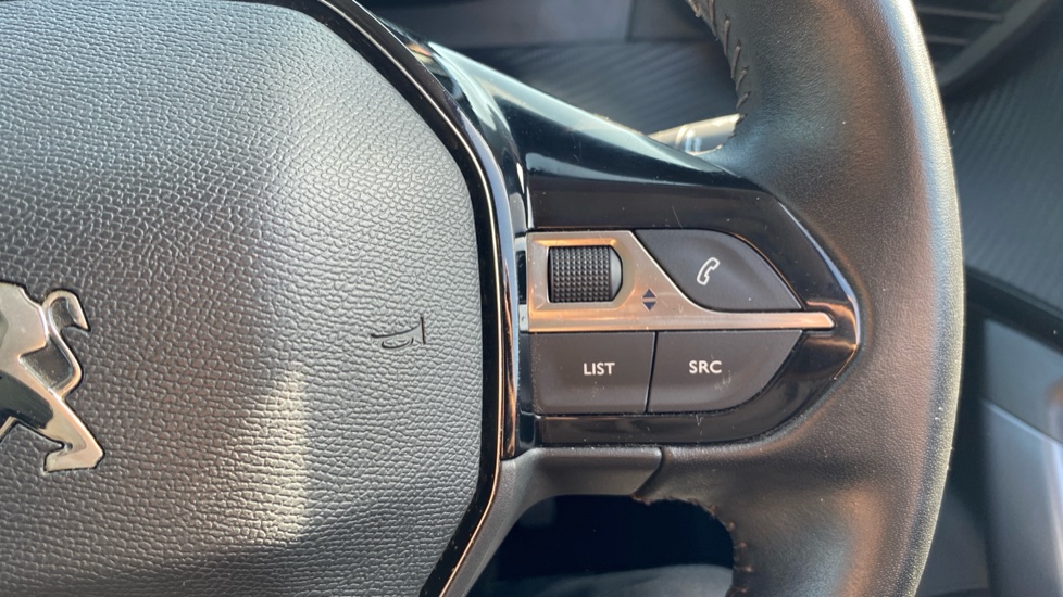 Peugeot 2008 1.2 PureTech Allure Premium 5dr Petrol Estate - Image 19