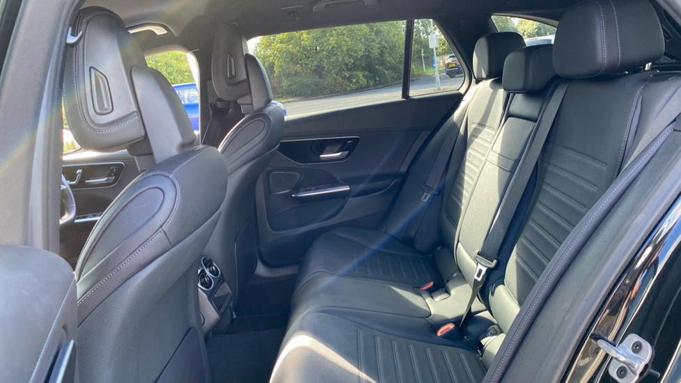 Mercedes-Benz C-Class C220d AMG Line 5dr 9G-Tronic Diesel Estate - Image 10