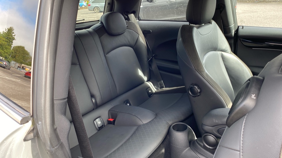 MINI Hatchback 1.5 Cooper Sport 3dr Auto Petrol Hatchback - Image 10